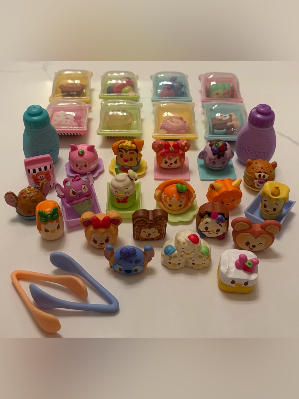 Disney Munchlings Figures and Accessories